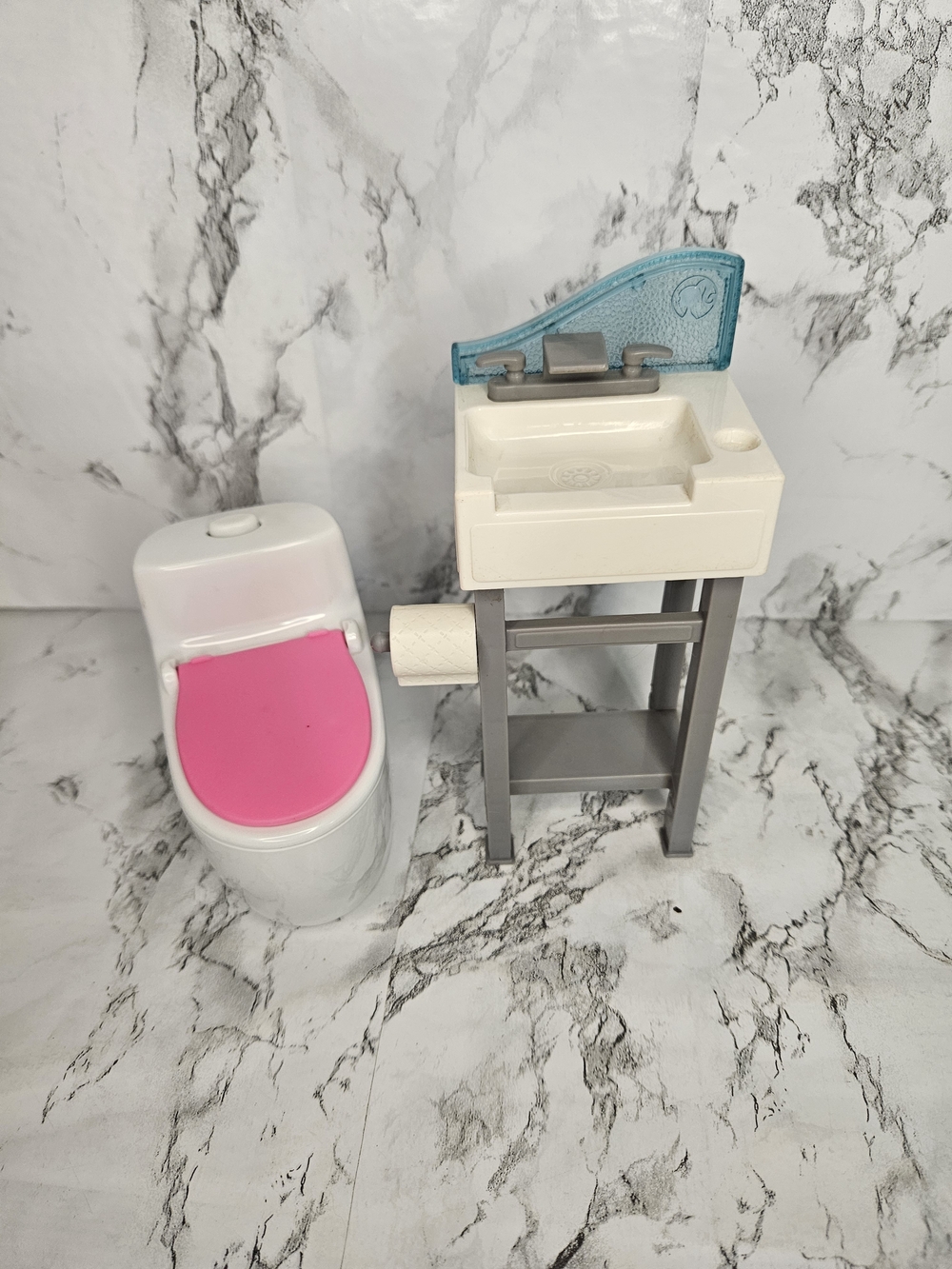 Barbie Bathroom  Furniture. Toilet With Sounds